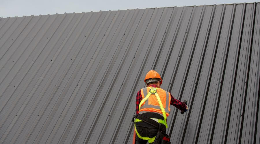 Professional gutter cleaning in Red Valley, AZ